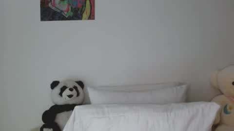 Snapshot of princess_ofyourdreams chatting on December 1, 3:44 am Sophie online show from December 1, 3:44 am