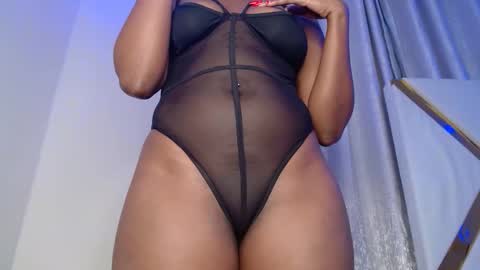 Snapshot of princess_princessa chatting on October 22, 2:23 am princess_princessa online show from October 22, 2:23 am