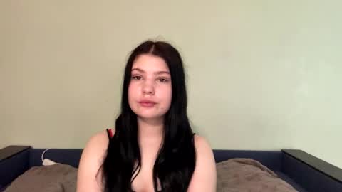 Snapshot of princess_shy_ chatting on May 15, 7:15 am princess shy online show from May 15, 7:15 am