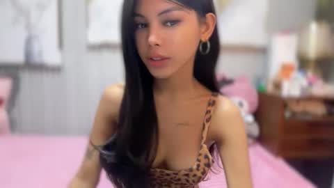 Snapshot of princess_stellaxx chatting on November 9, 7:50 am Estela online show from November 9, 7:50 am
