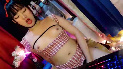 Snapshot of princess_thea123 chatting on June 20, 5:21 am My Love online show from June 20, 5:21 am