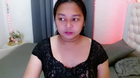 Snapshot of princessaimi69 chatting on January 16, 12:02 am Aimi online show from January 16, 12:02 am