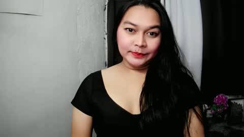 Snapshot of princessaimi69 chatting on November 1, 11:40 pm Aimi online show from November 1, 11:40 pm