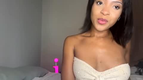 Snapshot of princessaleah chatting on December 1, 5:35 pm Princess Aleah online show from December 1, 5:35 pm