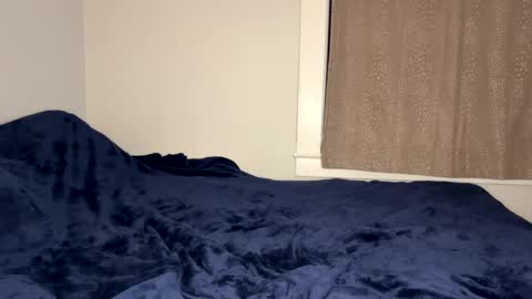 Snapshot of princessaleah chatting on February 5, 12:10 am Princess Aleah online show from February 5, 12:10 am