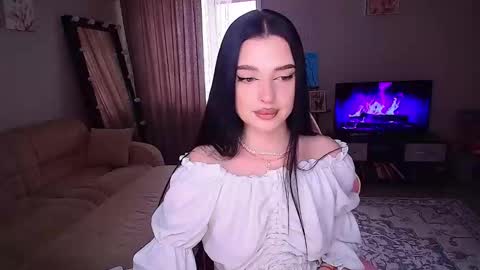 princessamira1 online show from April 6, 1:58 am