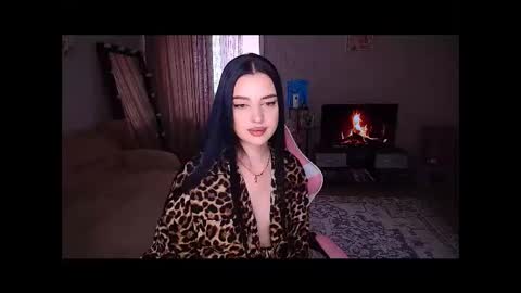 princessamira1 online show from April 10, 8:19 am