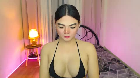 Snapshot of princesshugecumontop chatting on July 23, 4:05 pm PrincessDONT FORGET TO FOLLOW ME online show from July 23, 4:05 pm