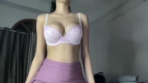 Snapshot of princessjasmineoxo chatting on October 14, 8:42 pm princessjasmineoxo online show from October 14, 8:42 pm