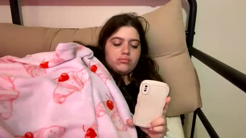 princessviccxo online show from January 11, 5:31 am