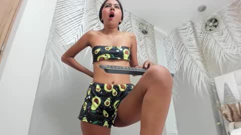   online show from March 17, 11:13 am