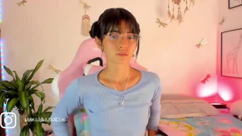 Snapshot of princessluna_14 chatting on May 16, 10:41 pm princessluna_14 online show from May 16, 10:41 pm