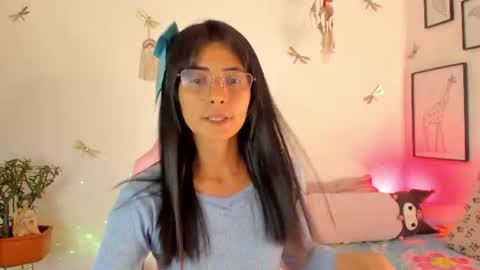 Snapshot of princessluna_14 chatting on June 16, 10:01 pm princessluna_14 online show from June 16, 10:01 pm