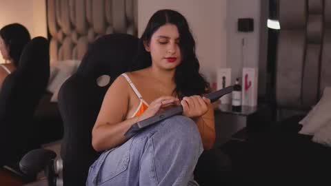 Lu online show from February 12, 8:26 pm