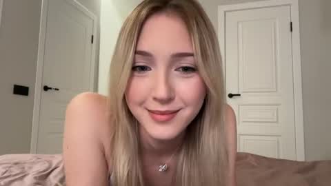 Snapshot of princessmood chatting on July 19, 4:11 pm Kate online show from July 19, 4:11 pm