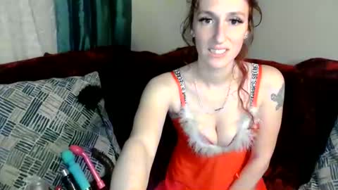 Snapshot of princesspeach304 chatting on December 9, 4:45 am Naomi online show from December 9, 4:45 am