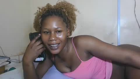 Snapshot of princesssweetass2 chatting on October 2, 6:20 am FENNY online show from October 2, 6:20 am