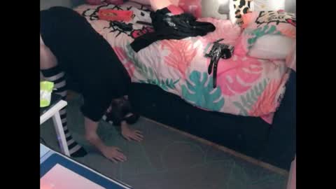 Snapshot of princesstyff chatting on September 9, 10:59 am Tyff et Blast online show from September 9, 10:59 am