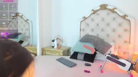 Snapshot of princsgirl_ chatting on February 24, 7:52 pm Marcela online show from February 24, 7:52 pm