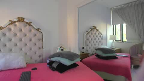 Snapshot of princsgirl_ chatting on March 8, 1:03 pm Marcela online show from March 8, 1:03 pm