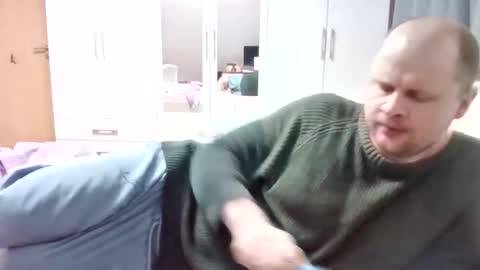 Stefan Heer Der Name bedeutet der der belohnt wird online show from March 8, 2:04 am