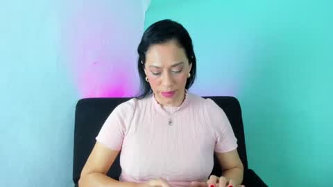 Snapshot of priscilasmiith25 chatting on June 17, 4:08 pm PriscilaSmiith online show from June 17, 4:08 pm