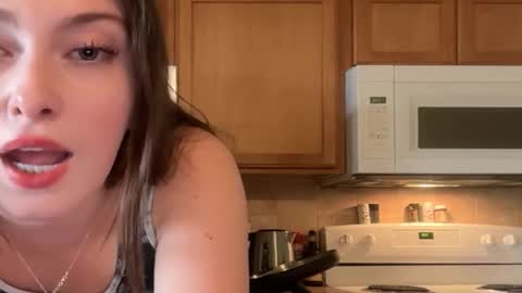 Snapshot of prism50 chatting on October 23, 9:02 pm Prism online show from October 23, 9:02 pm