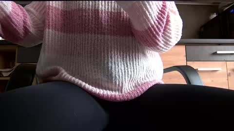 Snapshot of private_space chatting on May 18, 7:58 am Space online show from May 18, 7:58 am
