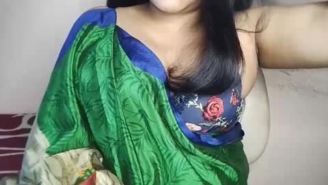 Snapshot of priyu_ chatting on November 18, 1:26 pm priyu_ online show from November 18, 1:26 pm