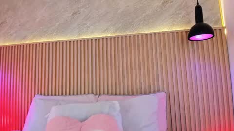 Profana Red online show from March 17, 1:36 pm