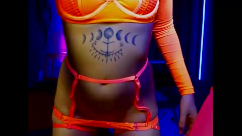 Lua Sekmet online show from November 15, 3:04 am