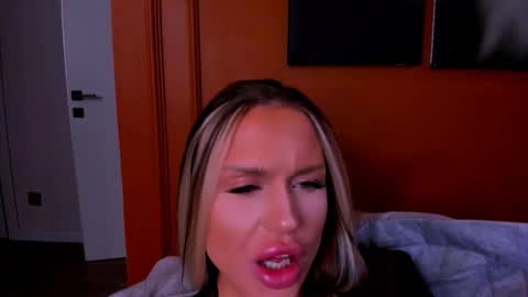 Barbara online show from February 28, 6:31 pm