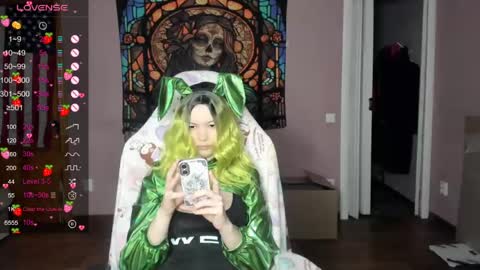 Snapshot of project_hisoka44 chatting on May 18, 4:13 pm Di online show from May 18, 4:13 pm