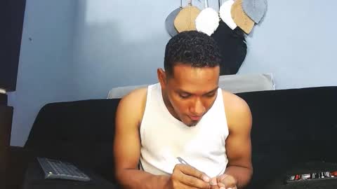 Grande y Gruesa online show from November 10, 6:12 am