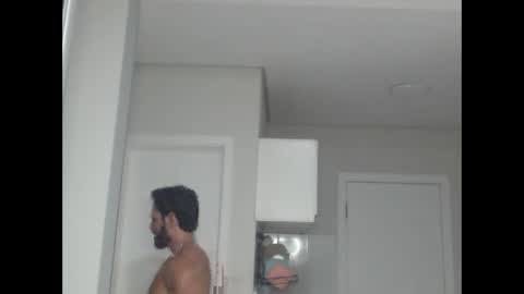 Snapshot of promuscles4u chatting on January 14, 12:05 am promuscles4u online show from January 14, 12:05 am