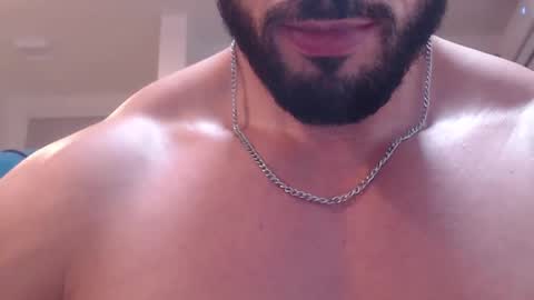 Snapshot of promuscles4u chatting on April 3, 11:25 pm promuscles4u online show from April 3, 11:25 pm