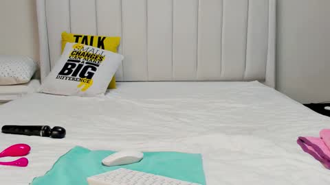 proudafricaka online show from March 17, 4:17 am