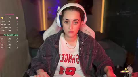 Queen of Pain online show from November 11, 8:42 pm