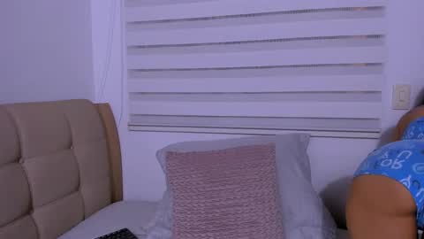 Snapshot of pscis_69 chatting on November 29, 1:52 am Mara online show from November 29, 1:52 am