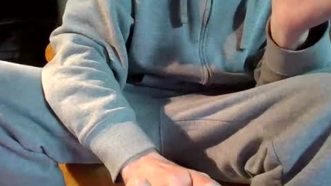 Snapshot of pspee313 chatting on December 14, 9:52 pm pspee313 online show from December 14, 9:52 pm