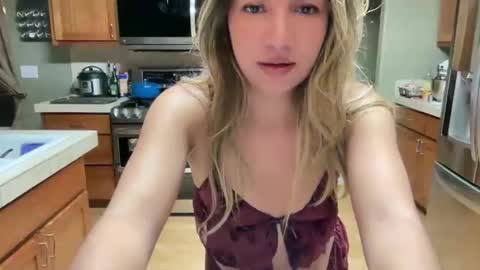 Snapshot of psyren0111 chatting on November 21, 8:02 am psyren0111 online show from November 21, 8:02 am