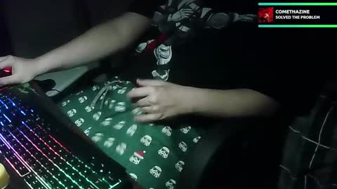 Snapshot of pt35l chatting on February 18, 4:48 am your mysterious man online show from February 18, 4:48 am