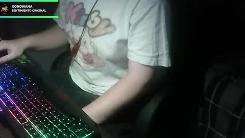 Snapshot of pt35l chatting on February 28, 4:32 am your mysterious man online show from February 28, 4:32 am