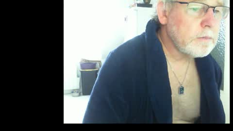ptitrouquin online show from October 30, 7:54 am