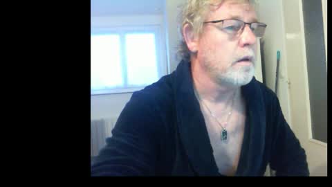 ptitrouquin online show from December 16, 8:08 am