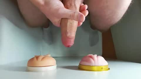 Snapshot of pude90 chatting on September 24, 6:39 am PuDe90 online show from September 24, 6:39 am