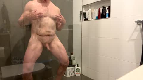 Snapshot of puffiest chatting on December 23, 6:33 am puffiest online show from December 23, 6:33 am