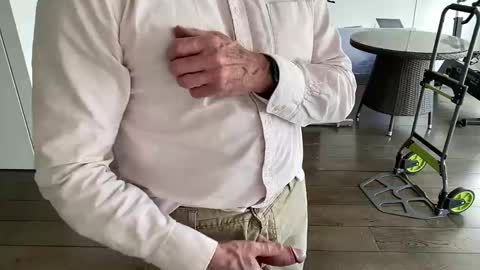 Snapshot of puffiest chatting on January 30, 1:55 am puffiest online show from January 30, 1:55 am