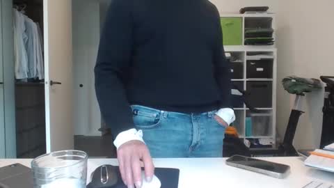 Snapshot of puffiest chatting on September 17, 2:57 am puffiest online show from September 17, 2:57 am