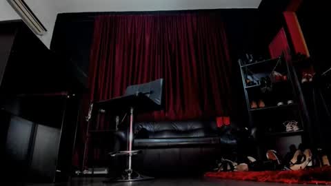 MissPuffyLove online show from December 21, 8:32 pm